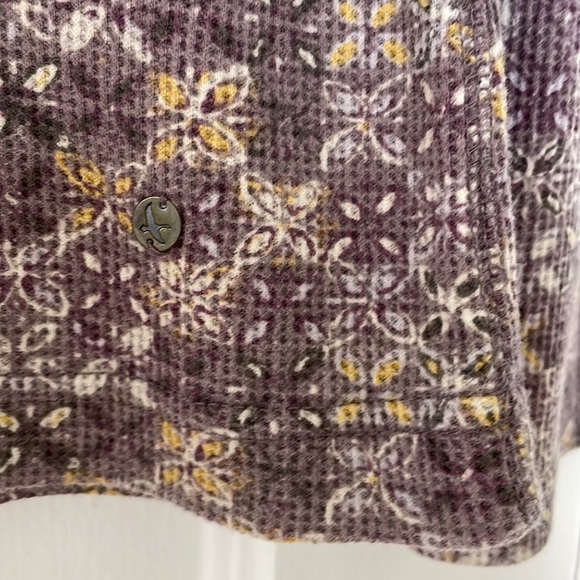 Eddie Bauer Womens M waffle top - like new - Picture 7 of 7